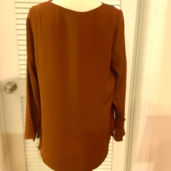 Like 🆕 Romantic long sleeve blouse by Noir Sz Med - Picture 2 of 7